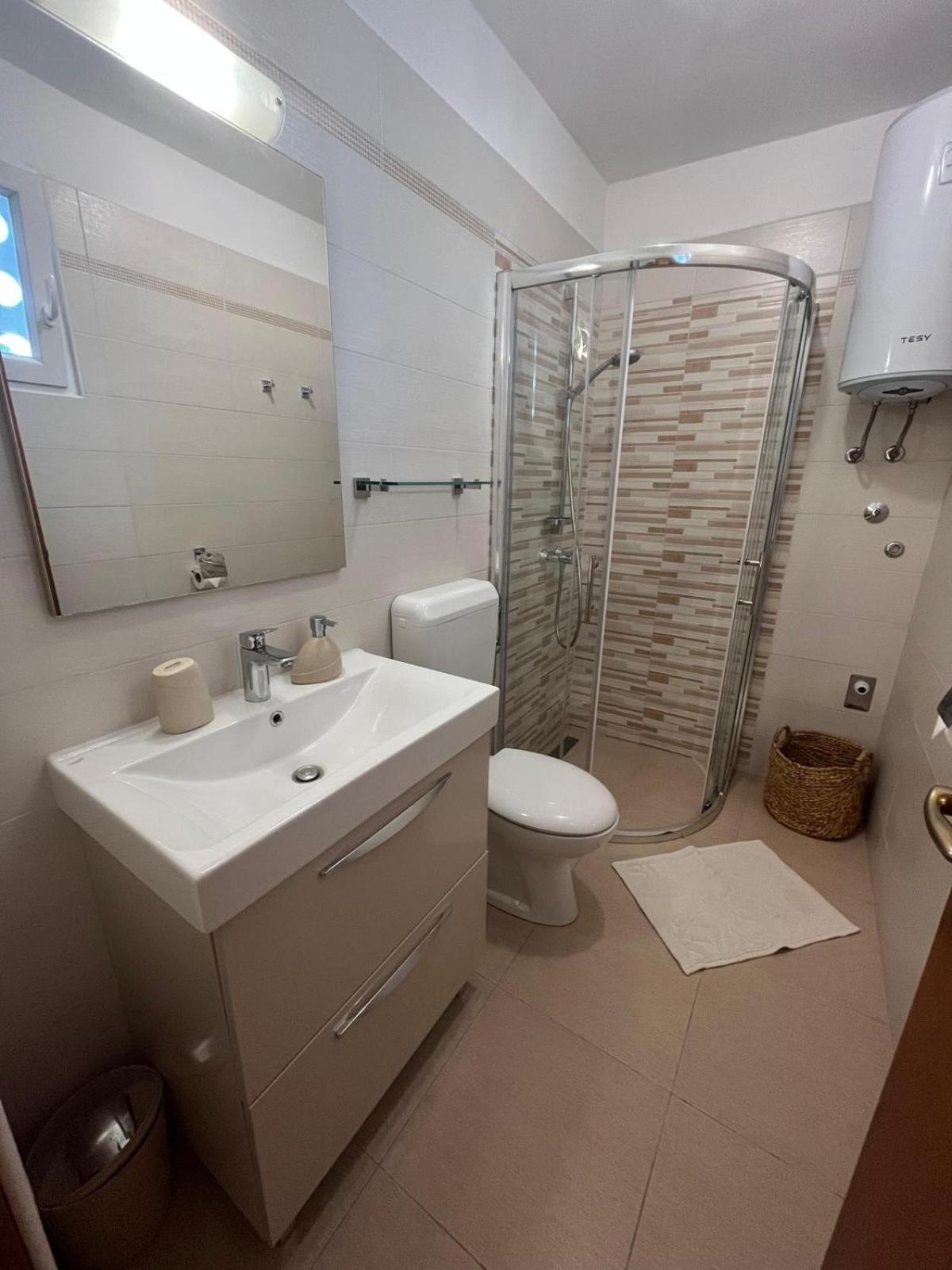 Apartmani Anica 里斯卡 外观 照片
