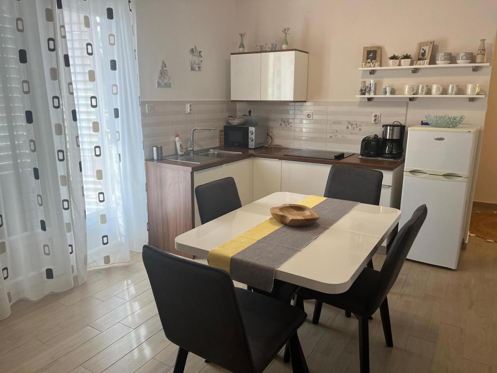 Apartmani Anica 里斯卡 外观 照片