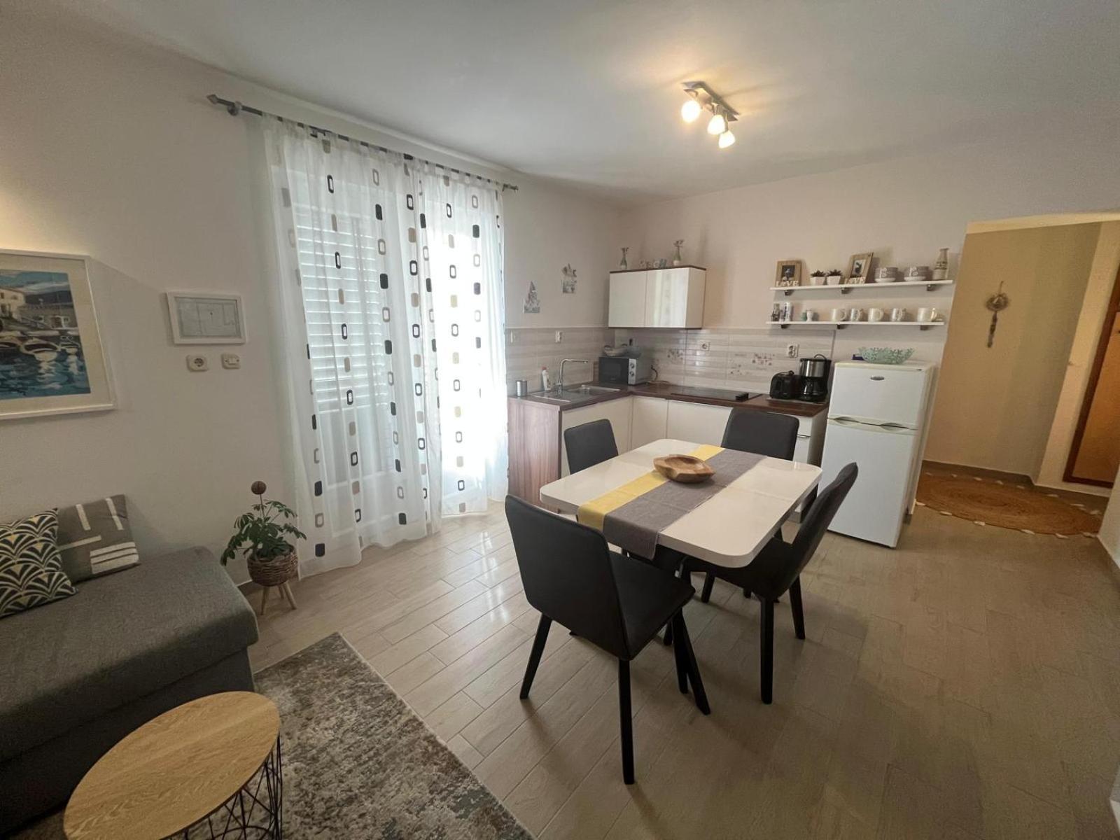 Apartmani Anica 里斯卡 外观 照片