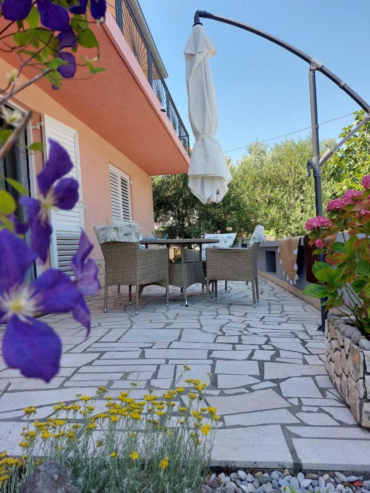 Apartmani Anica 里斯卡 外观 照片