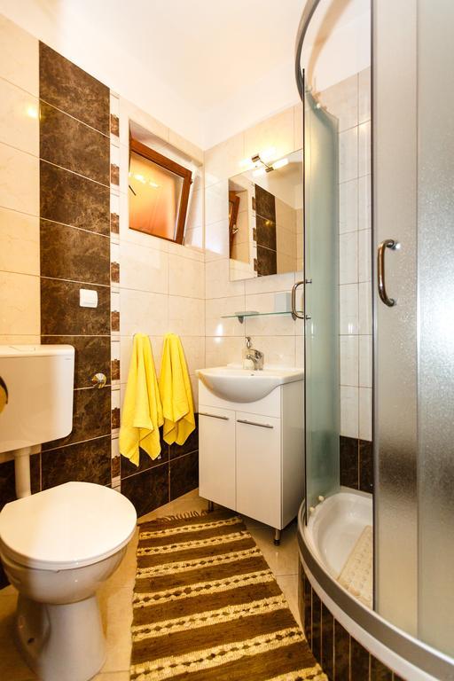 Apartmani Anica 里斯卡 外观 照片